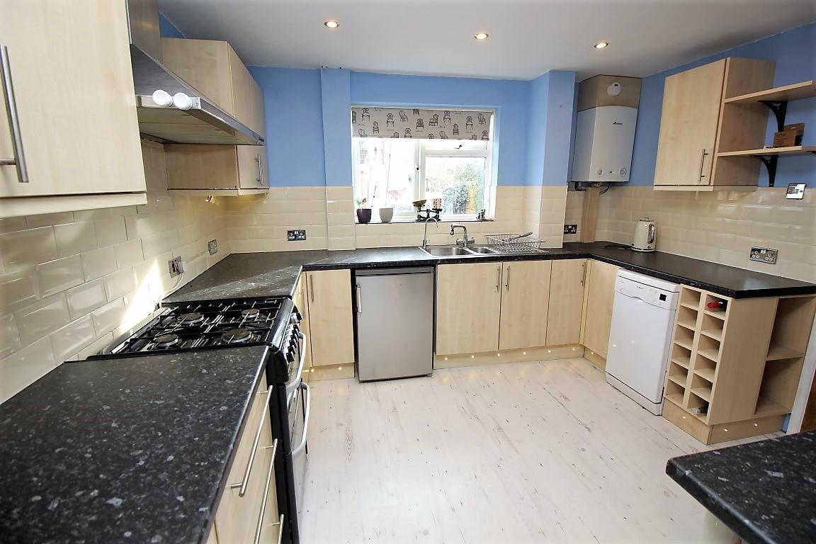 3 bed property in Wensley Road, Reading